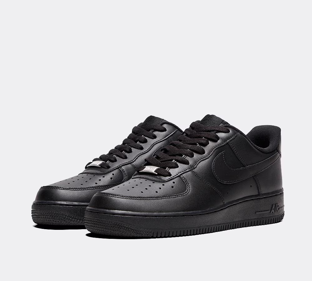 Black trainer: Footasylum angled pair image after the experiment
